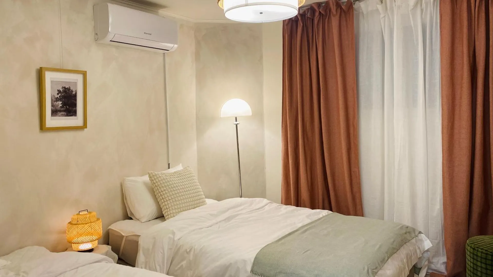 Rosie House, Gangnam Station 5Min, Airportbus, Korean House Experience, Independent Accommodation سيول